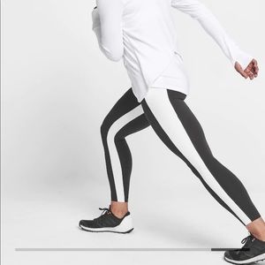Athleta Yin 7/8th  high rise leggings
